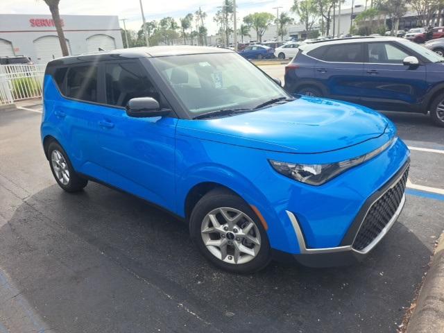 2023 kia soul s