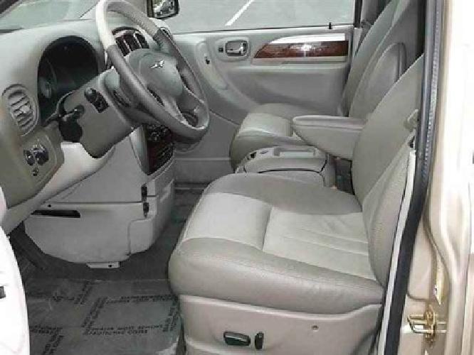 2006 chrysler town & country lwb touring in davis, ca
