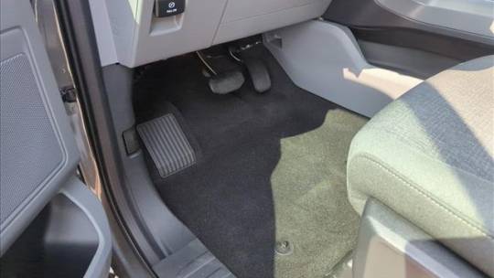 2024 Ford F-150 302a mid