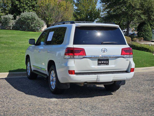 2020 toyota land cruiser base