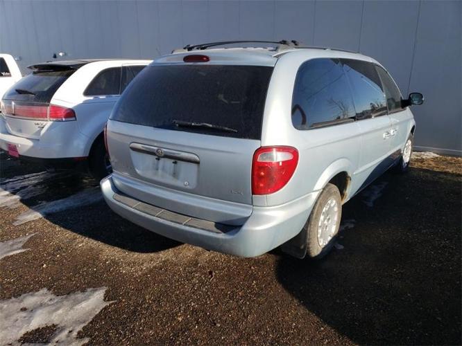 2002 chrysler town and country lx lx 4dr extended mini-van for sale in bloom, north dakota