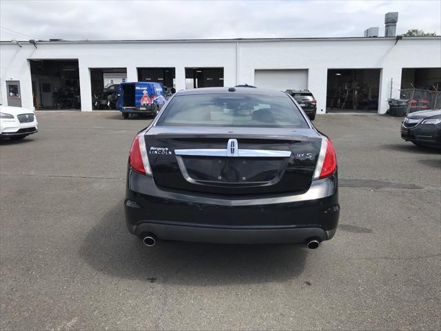 2011 lincoln mks base