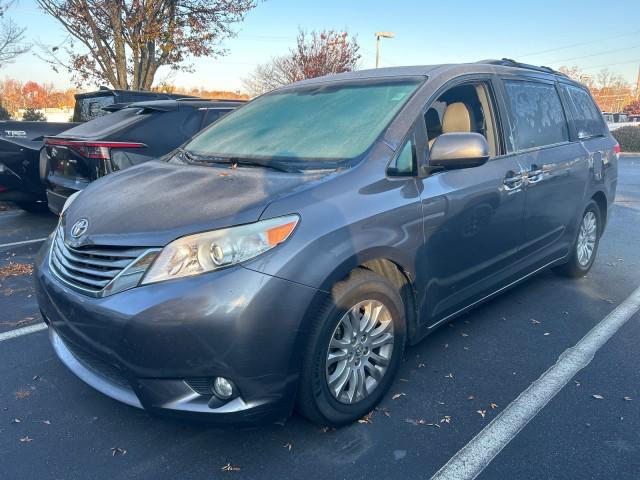 2011 toyota sienna limited