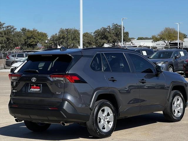 2021 toyota rav4 xle