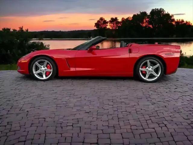 2005 chevrolet corvette base