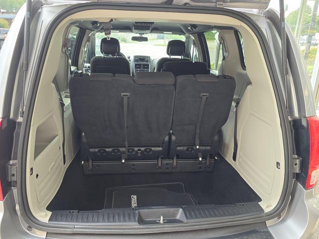 2016 dodge grand caravan avp/se