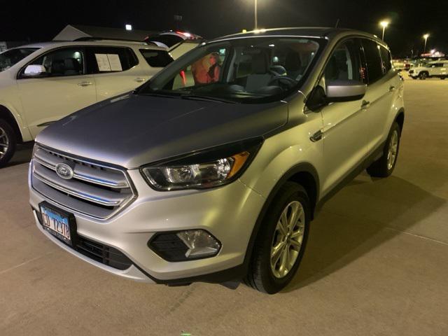2019 ford escape se