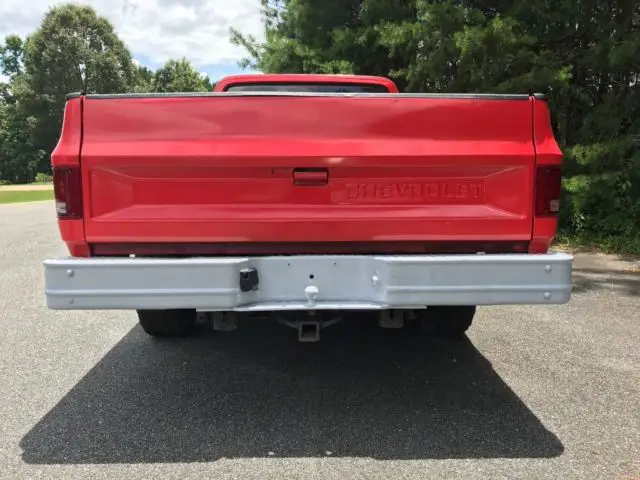 1982 chevy c-10 longbed pickup