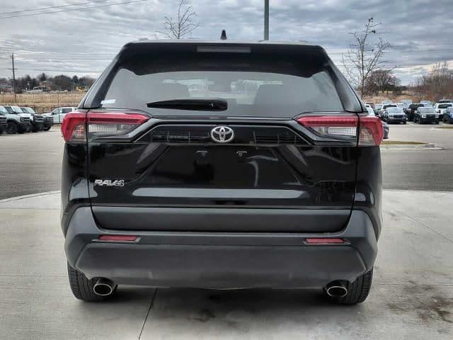 2022 toyota rav4 xle in washington, michigan