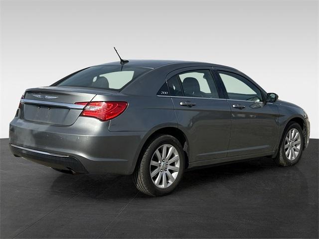 2012 chrysler 200 touring