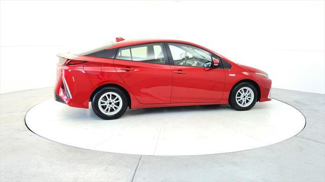 2022 toyota prius prime xle