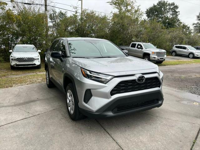 2024 toyota rav4 le