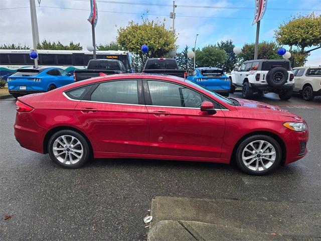 2020 ford fusion hybrid se