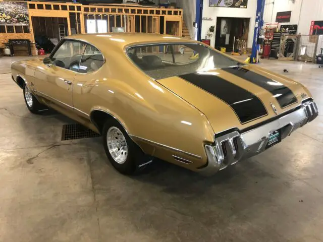 1970 oldsmobile cutlass s holiday coupe