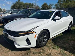 2022 Kia K5 lxs