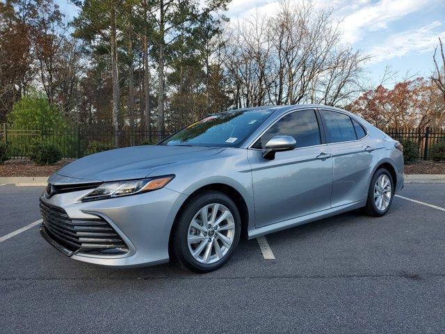 2024 toyota camry le