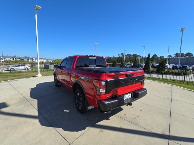 2021 nissan titan pro-4x