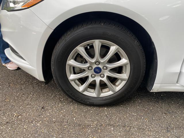 2017 ford fusion s