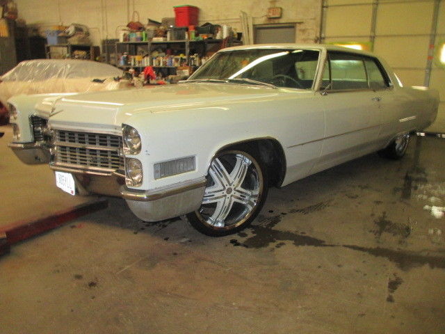1966 cadillac coupe deville 2 door 25,722 actual mi( rare)