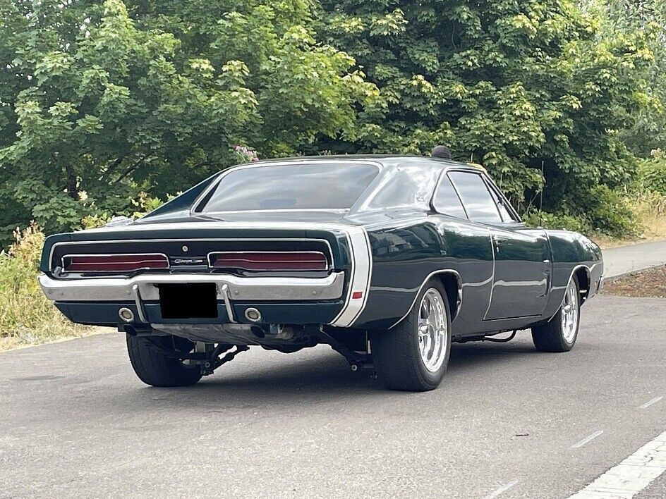 dodge charger se