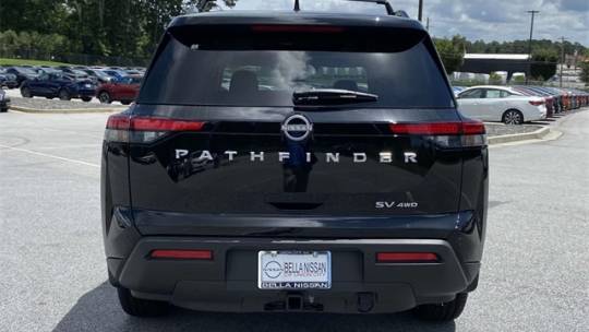 2024 Nissan Pathfinder sv