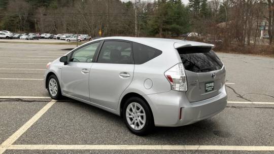 2013 Toyota Prius v (+)