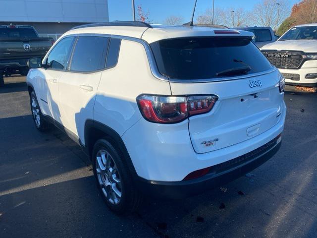 2022 jeep compass latitude lux