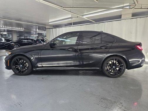 2022 bmw 330e