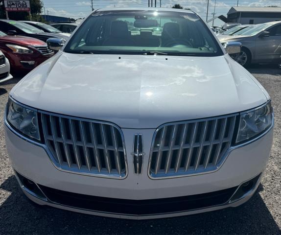 2010 lincoln mkz base