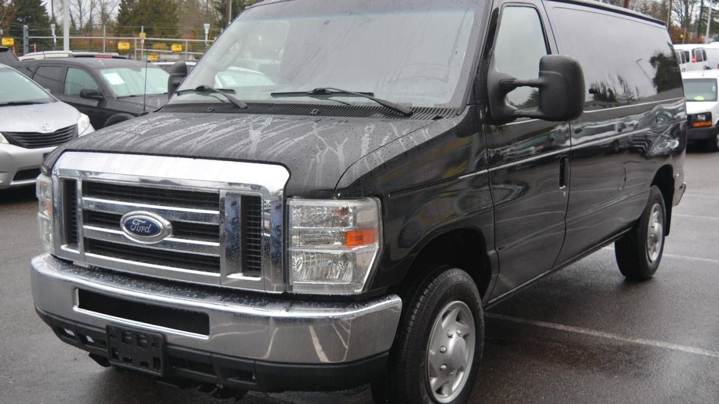 2014 ford econoline cargo van e-150