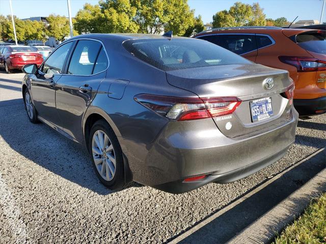 2023 toyota camry le