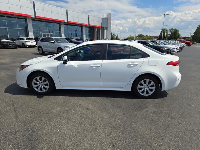 2022 toyota corolla le
