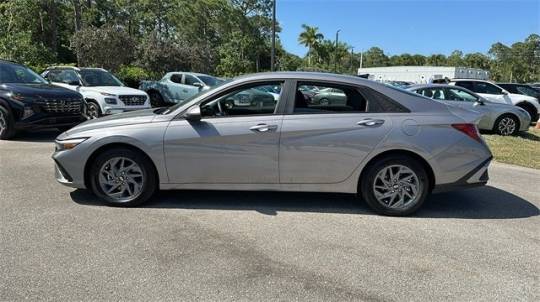 2024 Hyundai Elantra