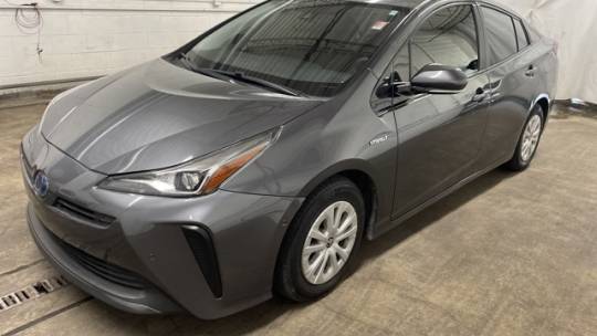 2019 toyota prius le