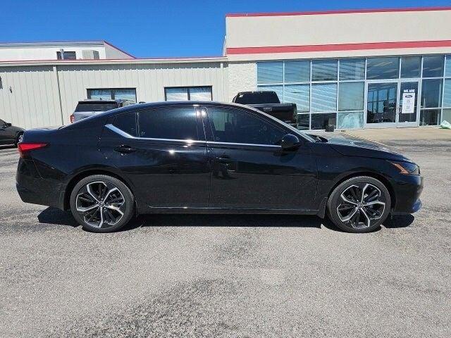 2023 nissan altima 2.5 sr in kansas city, missouri