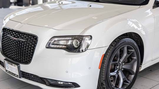 2021 Chrysler 300