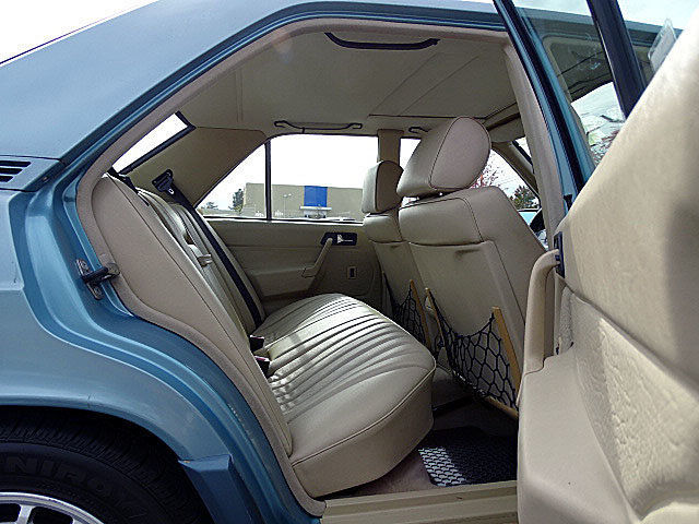 190e 2.3 190 series est.$28950 msrp! classic 190e trade-in features an auto tran