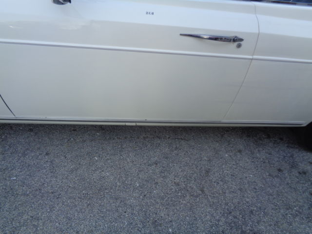 rolls royce corniche 1977 very rare hard to find another one one year warrant