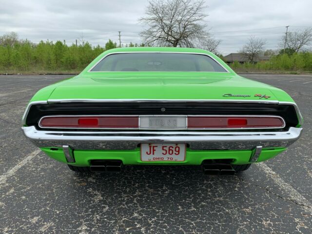 1970 dodge challenger r/t 440ci - sublime green