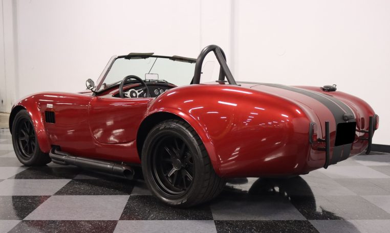 1967 shelby cobra replica