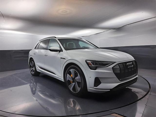 2022 audi e-tron premium plus
