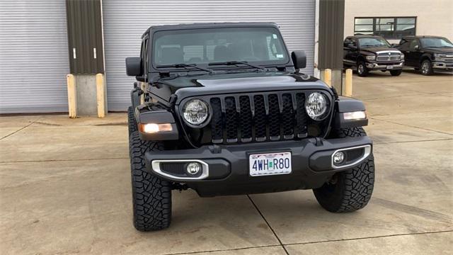 2023 jeep gladiator sport s