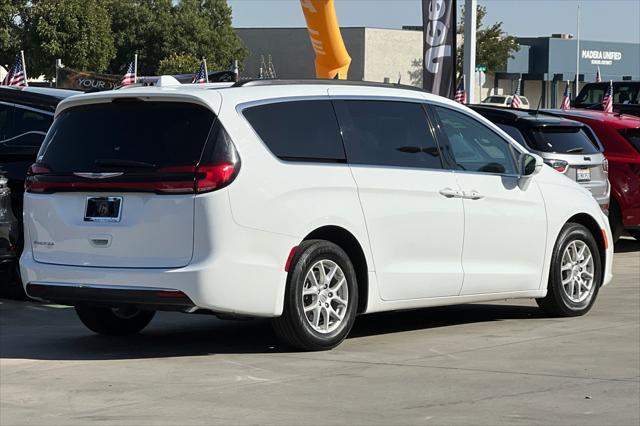 2022 chrysler pacifica touring l