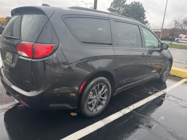 2020 chrysler pacifica l