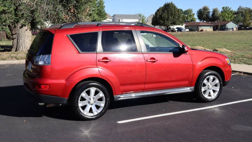 2013 mitsubishi outlander se