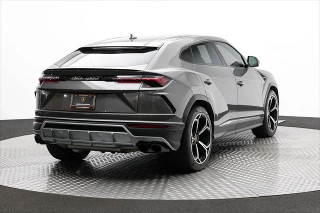 2022 lamborghini urus awd