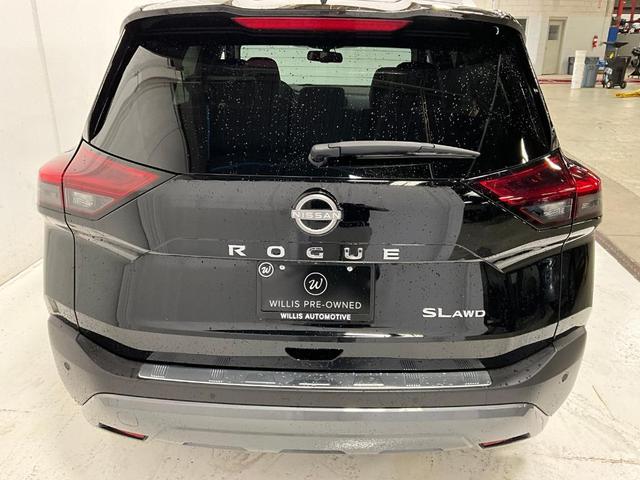 2023 nissan rogue sl