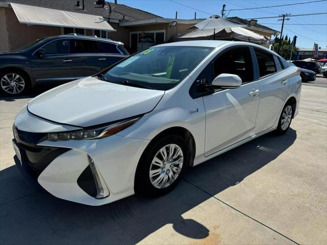 2018 toyota prius prime plus