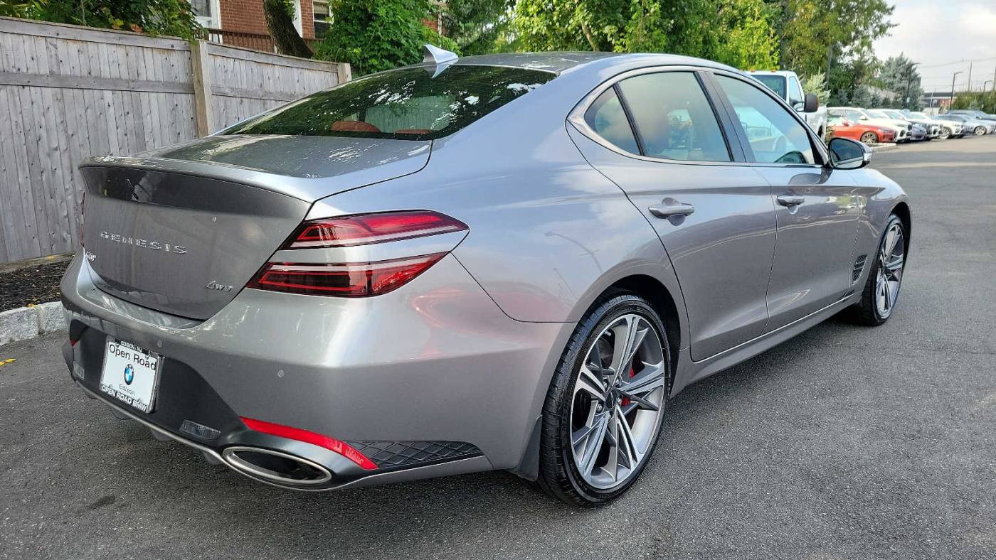 2024 genesis g70 2.5t