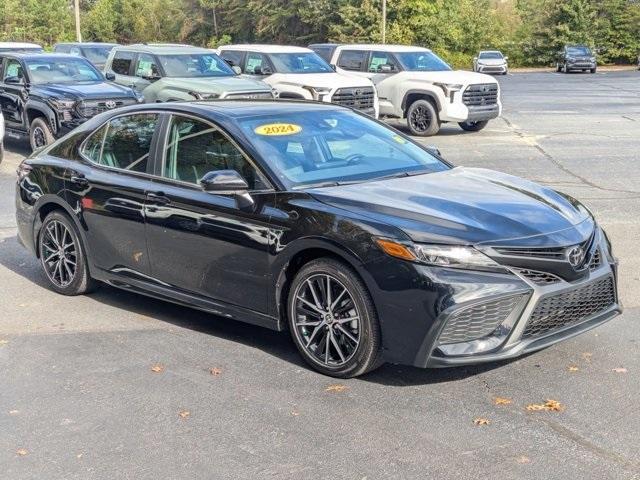 2024 toyota camry se